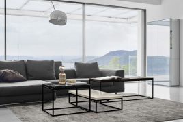Salontafel combinatie van 3 tafels op een rechthoekig frame met verschillende tafelbladen. Kettnaker T3.
